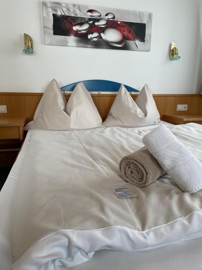 Hotel Die Metzgerstubn Sankt Michael im Lungau Bagian luar foto